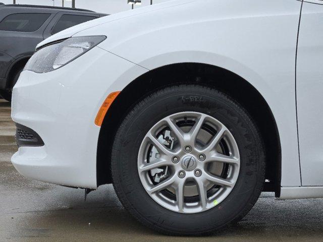 new 2025 Chrysler Voyager car, priced at $38,088