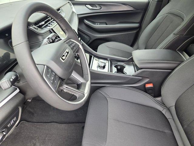 new 2025 Jeep Grand Cherokee car, priced at $34,320