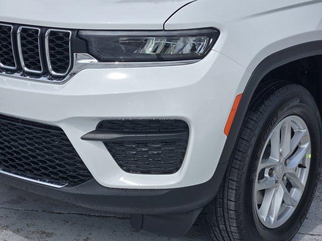 new 2025 Jeep Grand Cherokee car, priced at $34,320