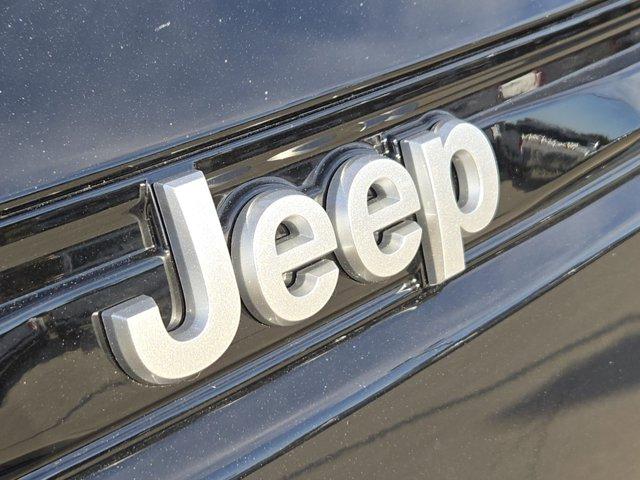 new 2025 Jeep Grand Cherokee car, priced at $34,319