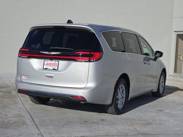 new 2026 Chrysler Pacifica car, priced at $45,610