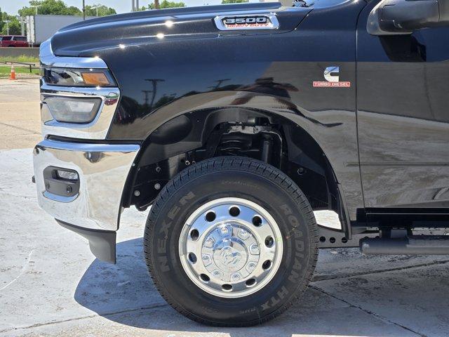 new 2025 Ram 3500 car, priced at $67,170