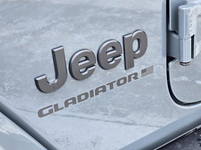 new 2025 Jeep Gladiator car, priced at $48,433