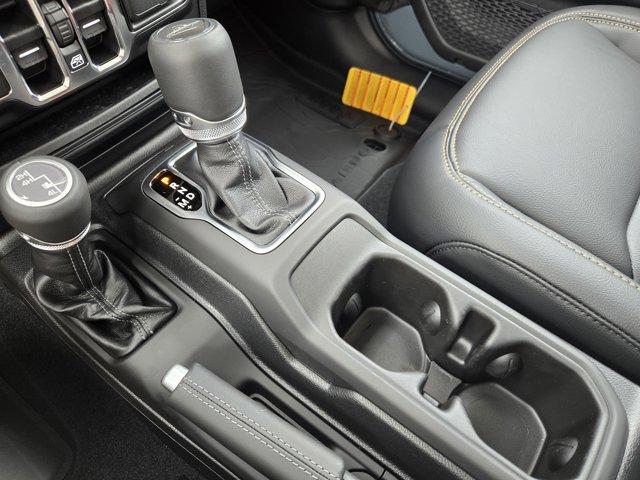 new 2025 Jeep Gladiator car, priced at $48,433