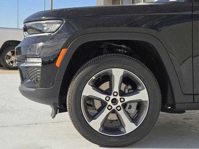 new 2025 Jeep Grand Cherokee car, priced at $50,754