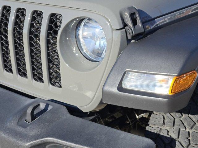 used 2022 Jeep Gladiator car, priced at $31,999