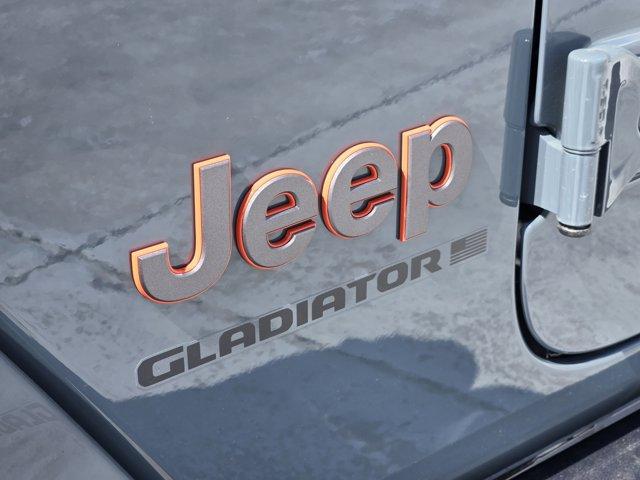 new 2025 Jeep Gladiator car, priced at $50,280