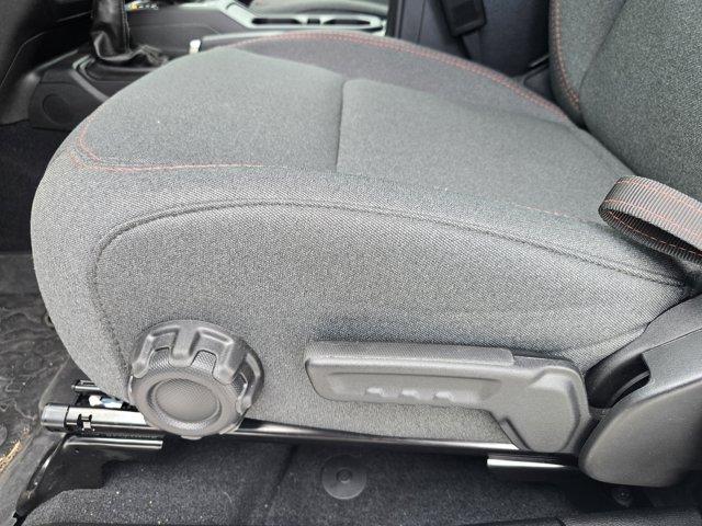 new 2025 Jeep Wrangler car, priced at $48,027