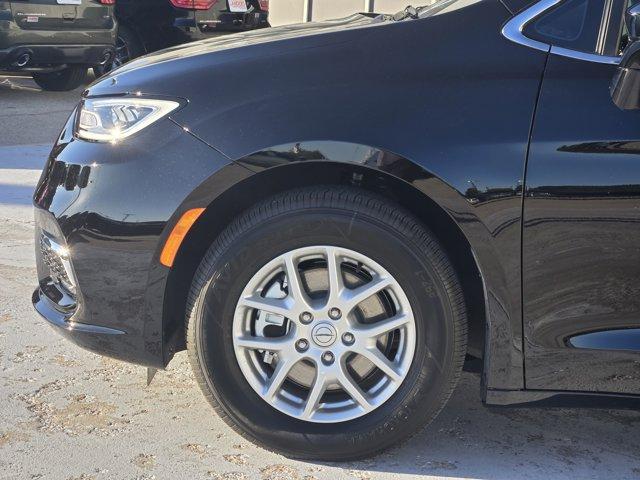 new 2026 Chrysler Pacifica car, priced at $41,960