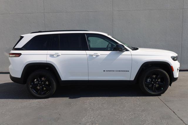 new 2025 Jeep Grand Cherokee car, priced at $48,759