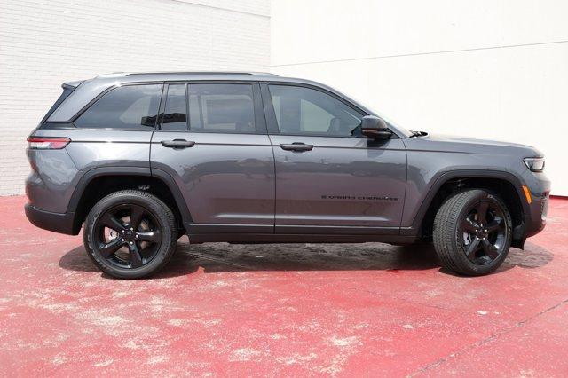 new 2024 Jeep Grand Cherokee car, priced at $46,074