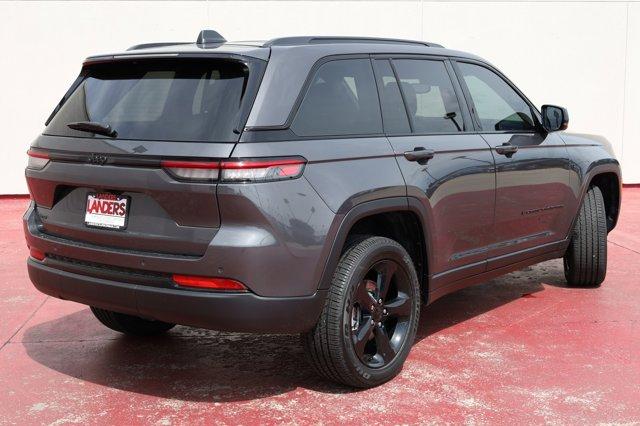 new 2024 Jeep Grand Cherokee car, priced at $46,074