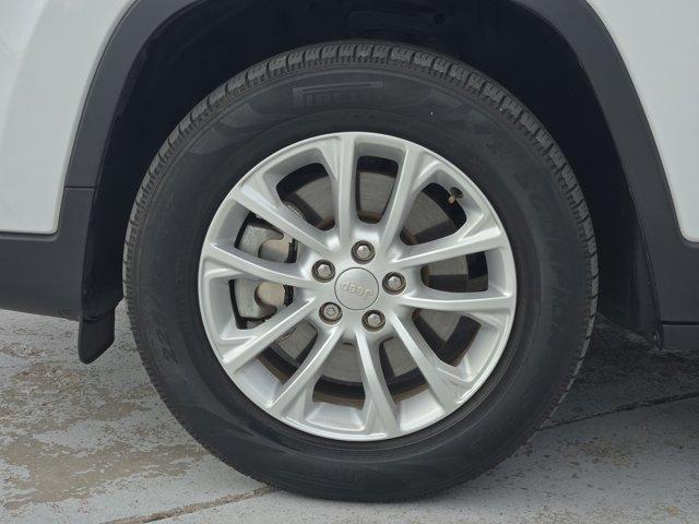 used 2020 Jeep Cherokee car, priced at $17,599