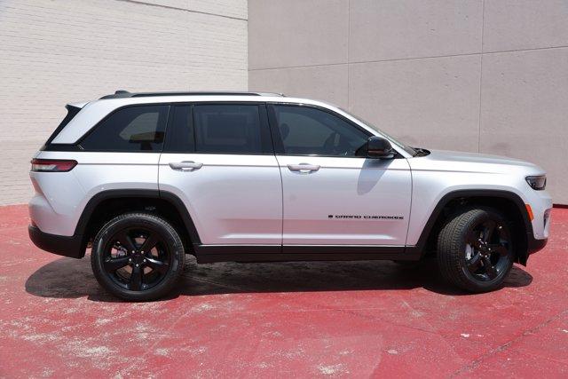 new 2024 Jeep Grand Cherokee car, priced at $50,634