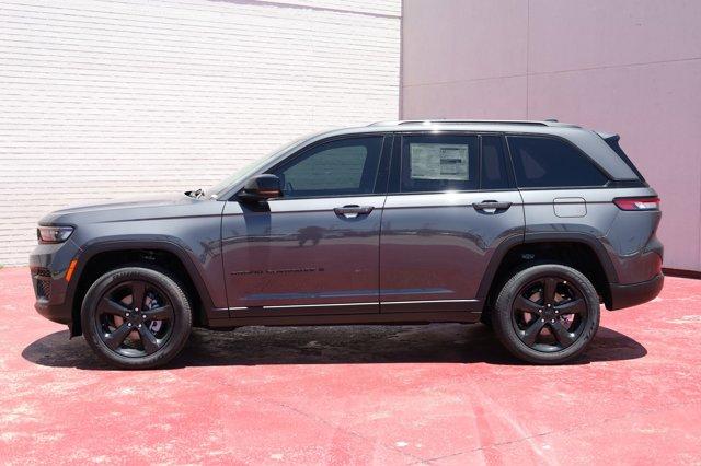 new 2024 Jeep Grand Cherokee car, priced at $42,175