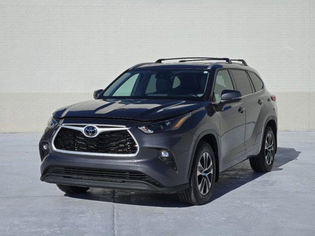 used 2022 Toyota Highlander car