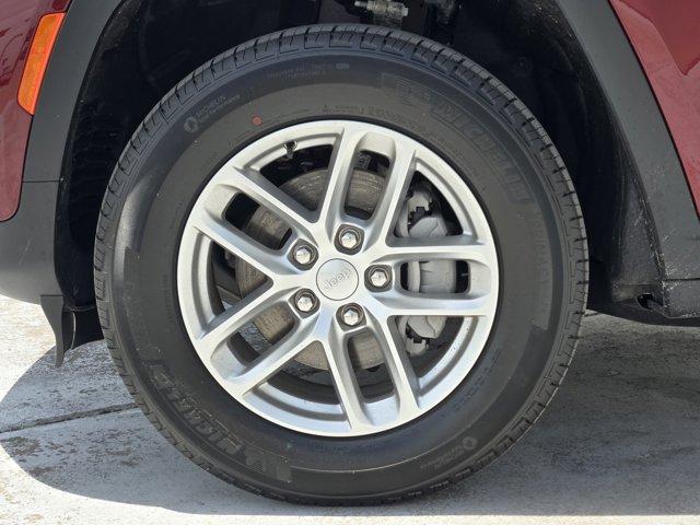 used 2025 Jeep Grand Cherokee car, priced at $39,985