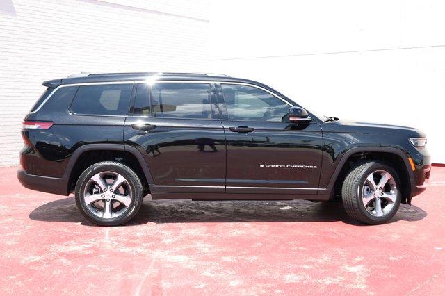 new 2024 Jeep Grand Cherokee L car, priced at $52,359