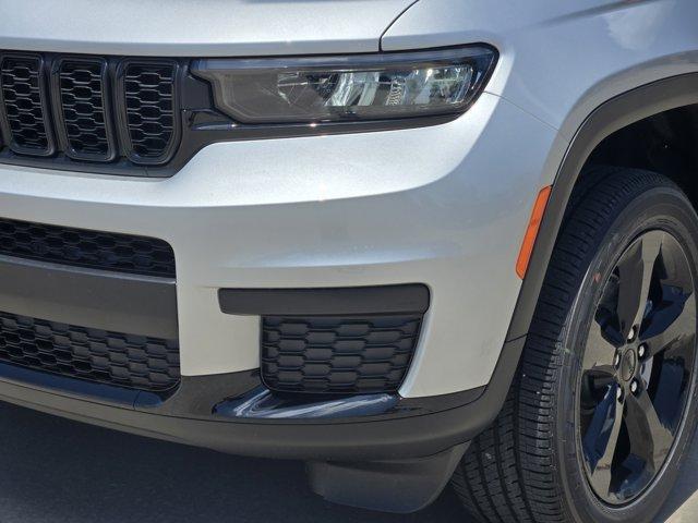new 2025 Jeep Grand Cherokee L car, priced at $43,712