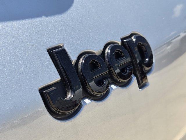 new 2025 Jeep Grand Cherokee L car, priced at $43,712