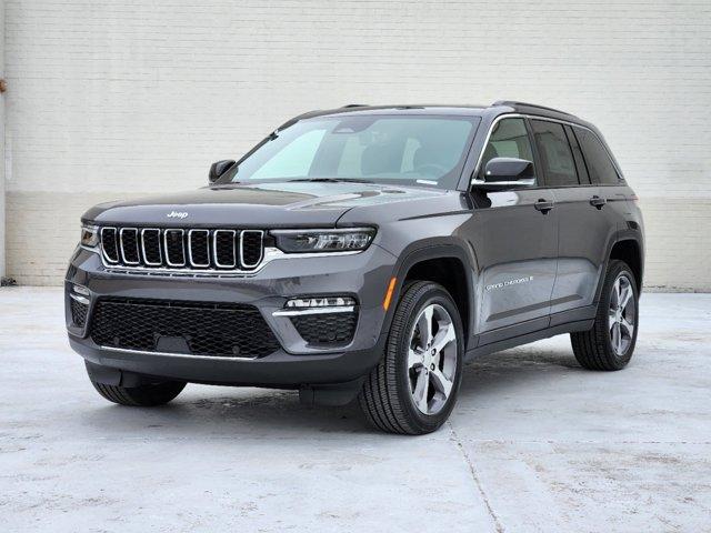 new 2025 Jeep Grand Cherokee car, priced at $49,157