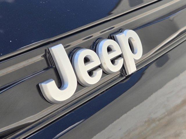 new 2025 Jeep Grand Cherokee car, priced at $53,080