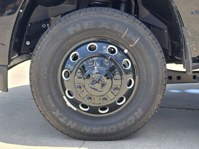 new 2025 Ram 3500 car, priced at $92,895