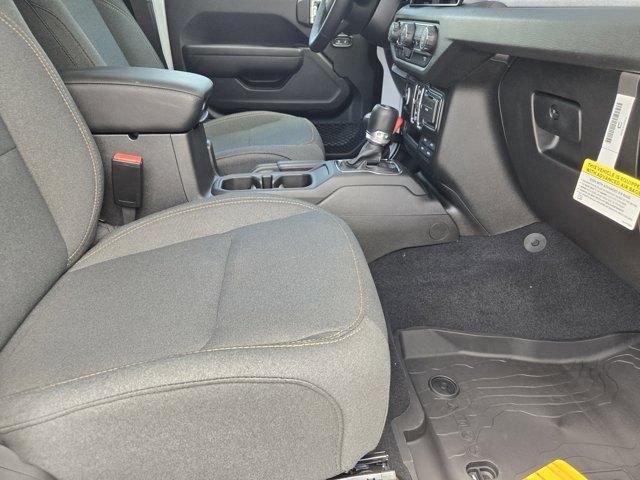 new 2025 Jeep Wrangler car, priced at $51,041