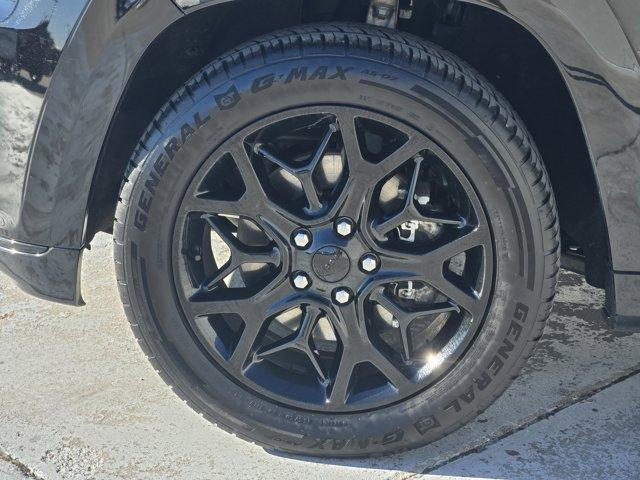 used 2021 Jeep Grand Cherokee car, priced at $23,000