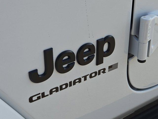 new 2025 Jeep Gladiator car, priced at $49,322