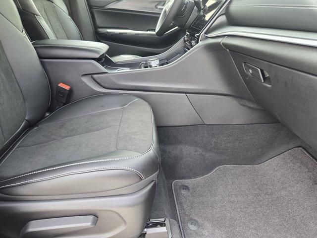 new 2025 Jeep Grand Cherokee car, priced at $40,350