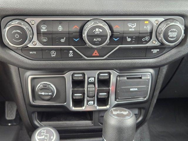 new 2025 Jeep Wrangler car, priced at $51,636