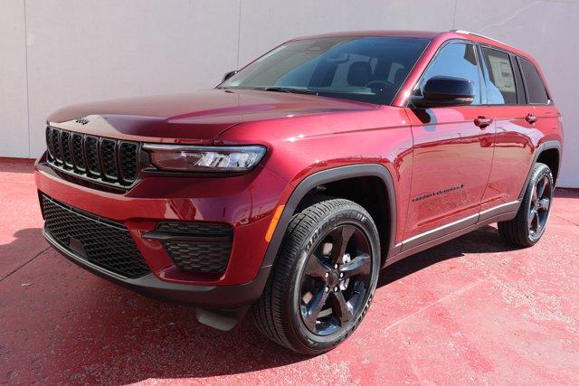 new 2024 Jeep Grand Cherokee car, priced at $42,920