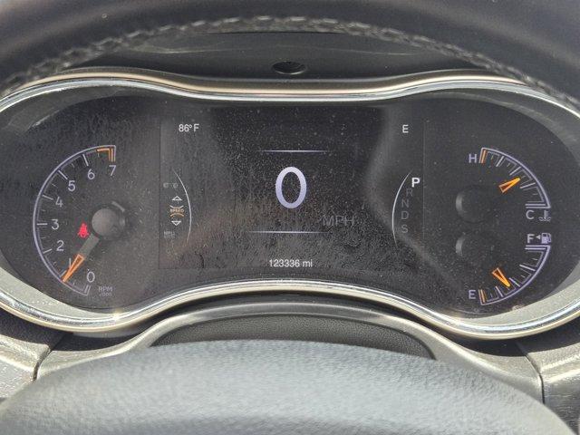 used 2015 Jeep Grand Cherokee car, priced at $15,375