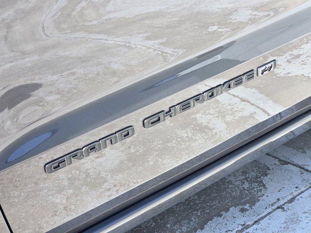 used 2021 Jeep Grand Cherokee car, priced at $27,595