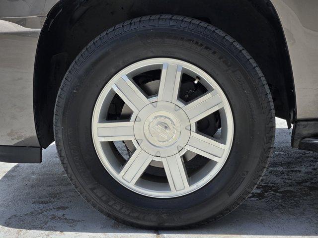 used 2013 Cadillac Escalade car, priced at $17,700