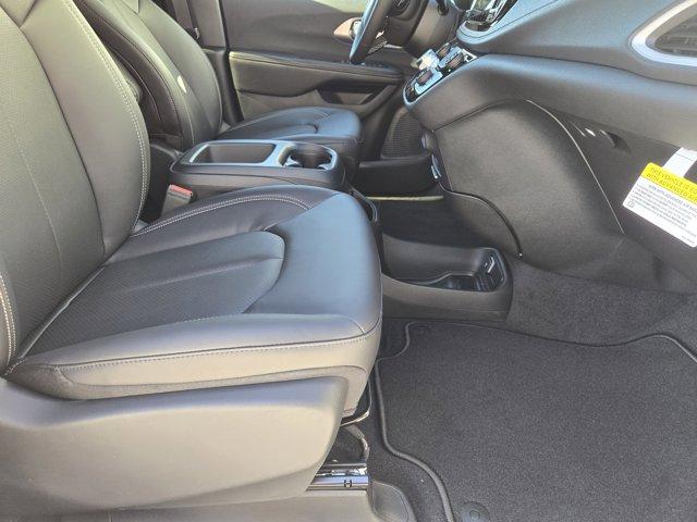 new 2026 Chrysler Pacifica car, priced at $45,115