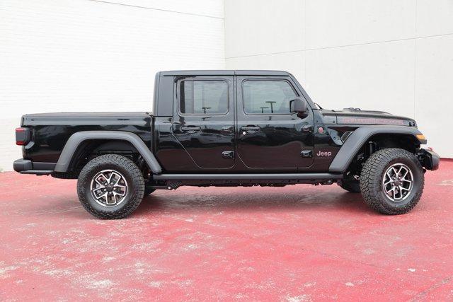 new 2024 Jeep Gladiator car, priced at $57,394