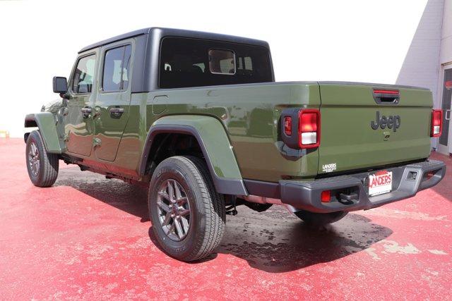 new 2024 Jeep Gladiator car, priced at $38,935