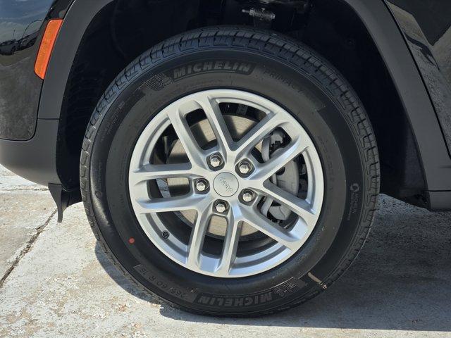 new 2025 Jeep Grand Cherokee car, priced at $36,665