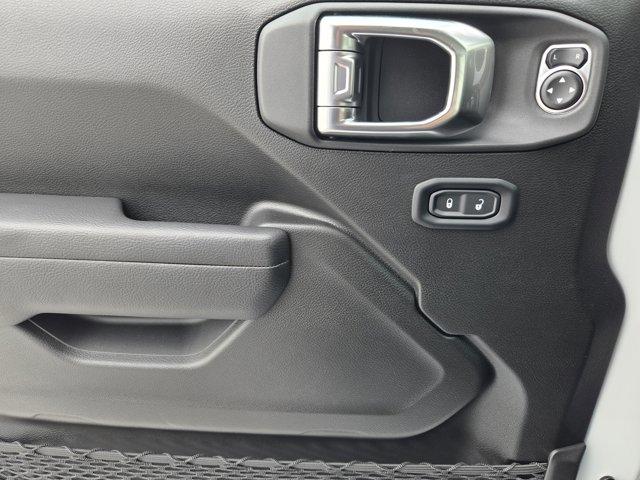 new 2025 Jeep Wrangler car, priced at $52,250