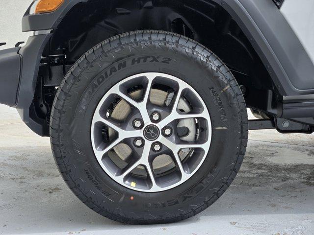 new 2025 Jeep Wrangler car, priced at $52,250
