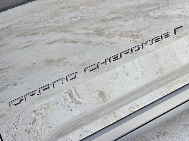 new 2025 Jeep Grand Cherokee L car, priced at $46,712