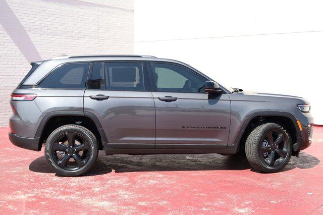 new 2024 Jeep Grand Cherokee car, priced at $53,634