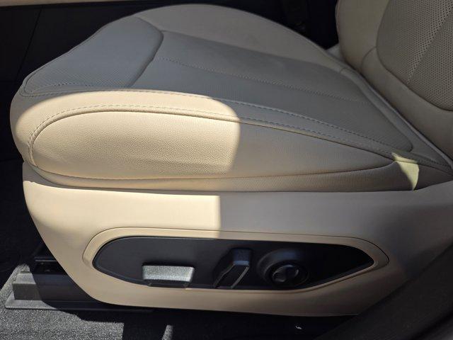 new 2025 Jeep Grand Cherokee L car, priced at $54,035