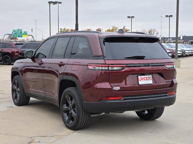 new 2025 Jeep Grand Cherokee car, priced at $50,354