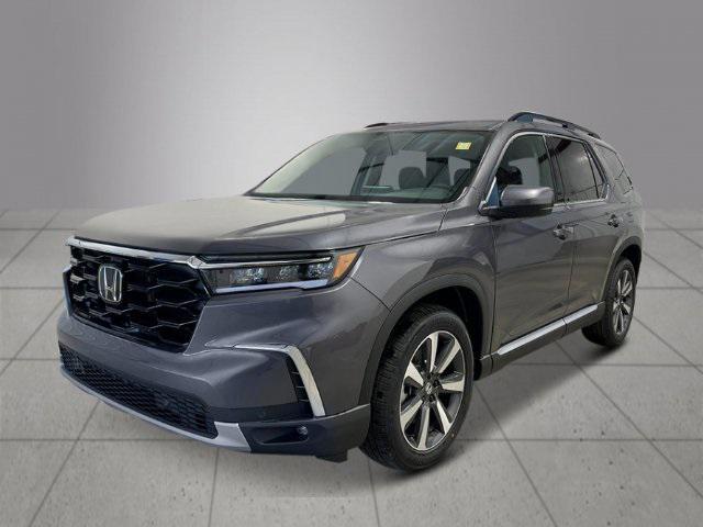 new 2025 Honda Pilot car, priced at $51,095