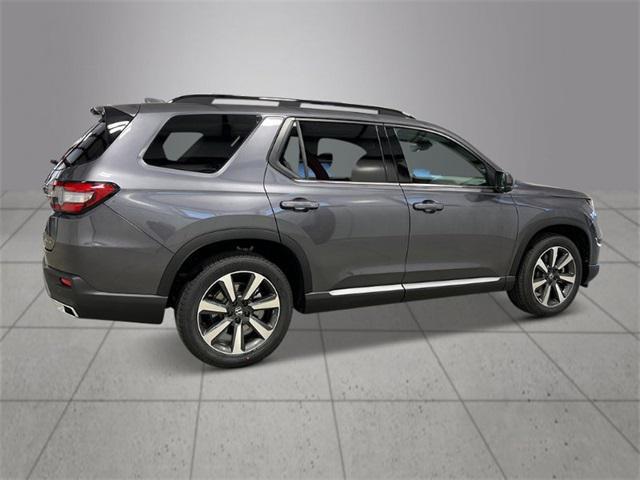 new 2025 Honda Pilot car, priced at $54,575