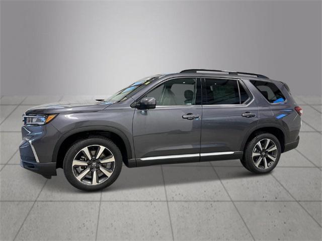 new 2025 Honda Pilot car, priced at $54,575