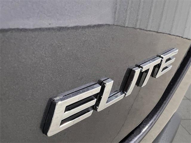 new 2025 Honda Pilot car, priced at $54,575